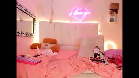 Snapshot of nicky_teem chatting on October 2025 08:02:02 AM nicky_teem online show from October 2025 08:02:02 AM