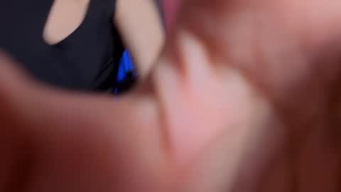 Nicky online show from April 2026 04:11:02 PM