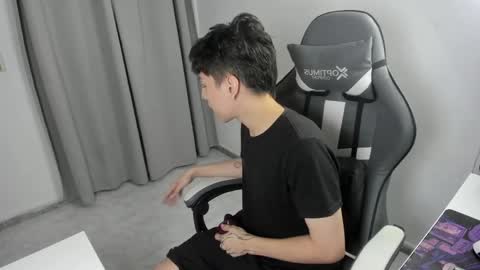 Nico  online show from April 2026 06:18:01 AM