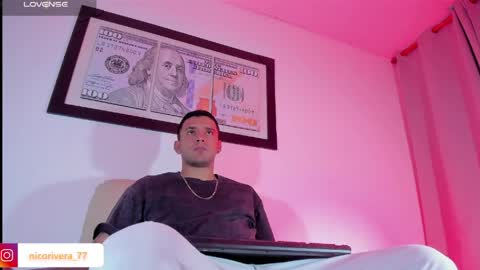 Snapshot of nico_rivera chatting on May 2026 10:43:01 AM Nicolas online show from May 2026 10:43:01 AM
