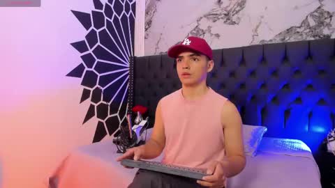 Snapshot of nicokingg_ chatting on May 2026 12:00:01 PM Nico King online show from May 2026 12:00:01 PM