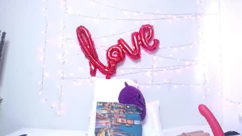 Snapshot of nicol_love0 chatting on February 2025 07:26:01 PM Nicol online show from February 2025 07:26:01 PM