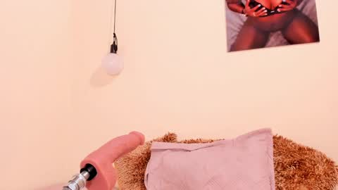 Nicol Villa online show from January 2025 07:00:02 PM