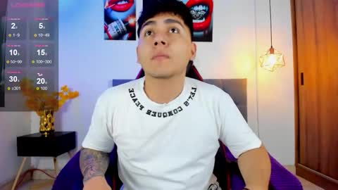 nicolas_james_sc online show from October 2025 01:54:02 PM