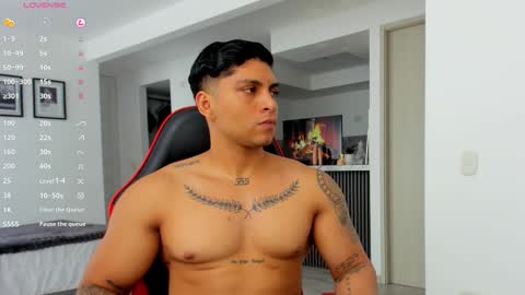 Snapshot of nicolas_montoya chatting on November 2025 06:28:02 PM nicolas_montoya online show from November 2025 06:28:02 PM