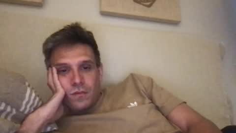 nicolaspercha online show from April 2026 07:25:02 PM