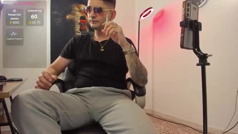 Nicolas Fellener online show from October 2025 04:27:01 AM