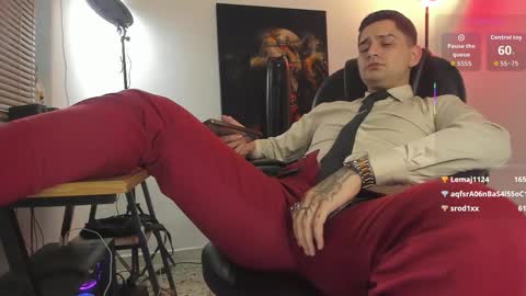 Nicolas Fellener online show from November 2025 05:00:02 AM