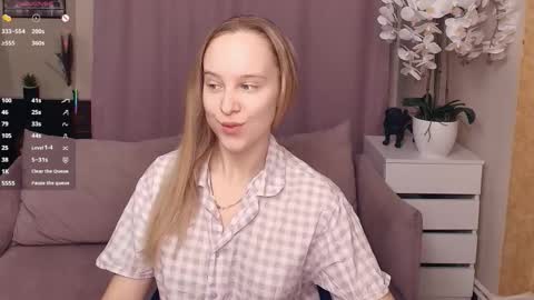 Nicoletta online show from February 2026 07:39:02 PM