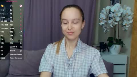 Nicoletta online show from April 2026 07:26:01 PM