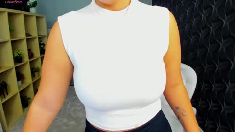 Snapshot of nicole___19 chatting on March 2025 12:54:02 AM Nico online show from March 2025 12:54:02 AM