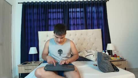 Nicole  Adam online show from December 2024 01:17:01 PM