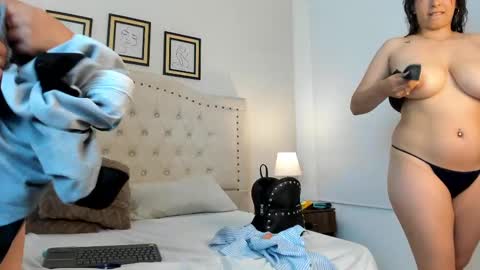 Nicole  Adam online show from March 2025 07:03:02 PM