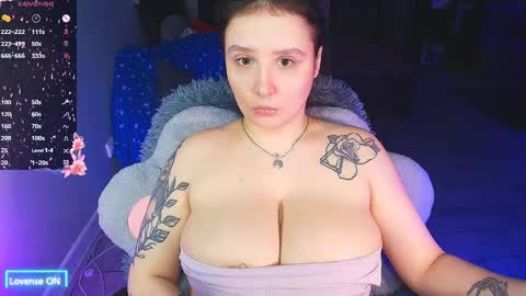 Kitty Nikki online show from April 2026 09:39:33 PM