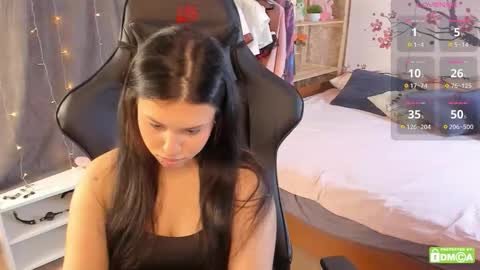 My name is Nicole. I m completely new here online show from September 2025 07:18:02 AM
