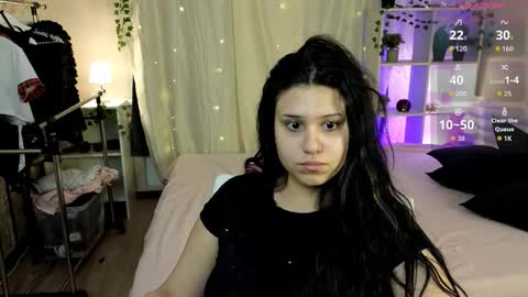 My name is Nicole. I m completely new here online show from November 2025 10:50:02 AM