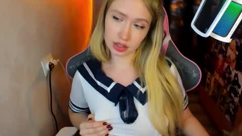 Snapshot of nicole_ricci_ chatting on October 2025 10:10:02 PM Nicole online show from October 2025 10:10:02 PM