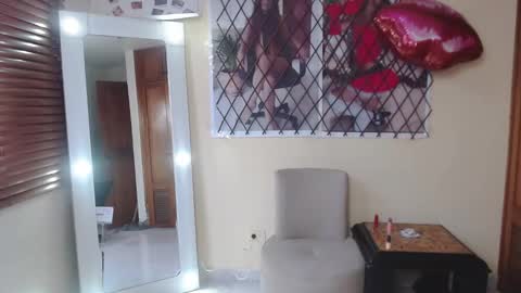 Nicole Santana online show from February 2026 09:53:02 PM