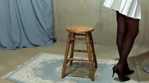 Snapshot of nicole_t chatting on September 2025 06:00:01 PM Nicole T online show from September 2025 06:00:01 PM