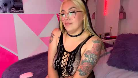 Nicole online show from February 2026 06:07:01 AM