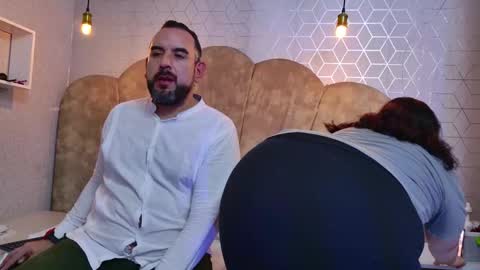 Nicole online show from February 2026 03:30:01 PM