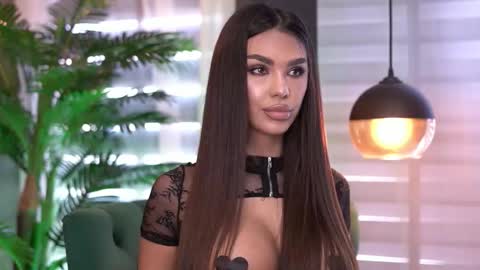 Nicole online show from September 2025 07:08:02 AM