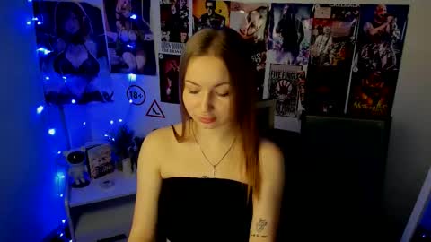 Nicole online show from October 2025 07:14:01 AM