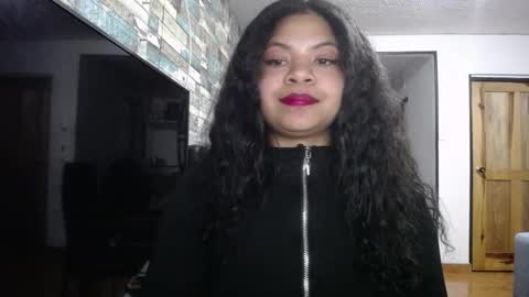 Nicole online show from September 2025 11:37:01 PM