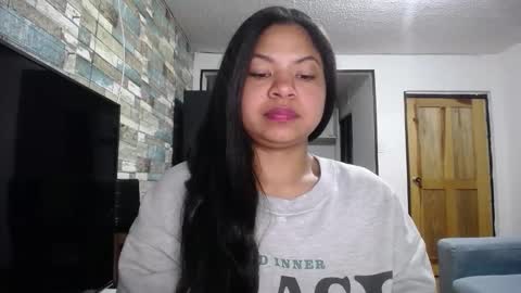 Nicole online show from October 2025 10:15:02 AM