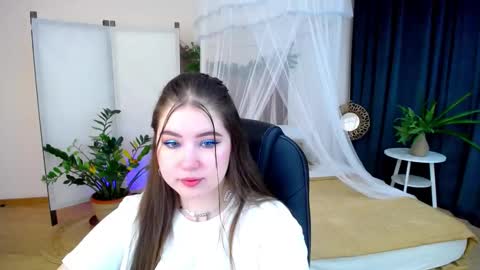 Snapshot of nicolefoxery chatting on December 2024 03:14:02 AM nicolefoxery online show from December 2024 03:14:02 AM