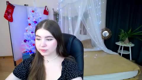 Snapshot of nicolefoxery chatting on December 2024 03:19:01 AM nicolefoxery online show from December 2024 03:19:01 AM