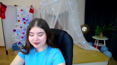 Snapshot of nicolefoxery chatting on December 2024 08:11:01 PM nicolefoxery online show from December 2024 08:11:01 PM