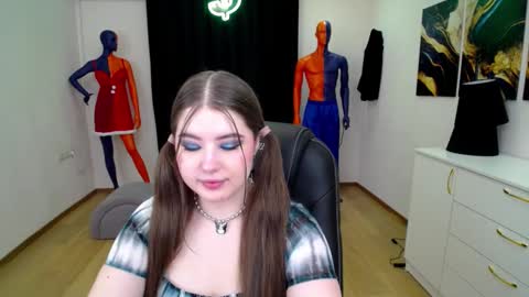 Snapshot of nicolefoxery chatting on January 2025 06:21:01 PM nicolefoxery online show from January 2025 06:21:01 PM