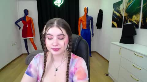 Snapshot of nicolefoxery chatting on January 2025 06:20:02 PM nicolefoxery online show from January 2025 06:20:02 PM
