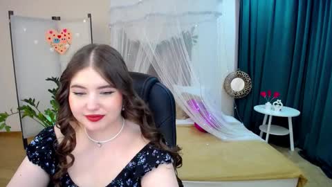 Snapshot of nicolefoxery chatting on February 2025 08:07:01 AM nicolefoxery online show from February 2025 08:07:01 AM