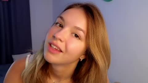 Nicole online show from May 2026 07:32:02 PM