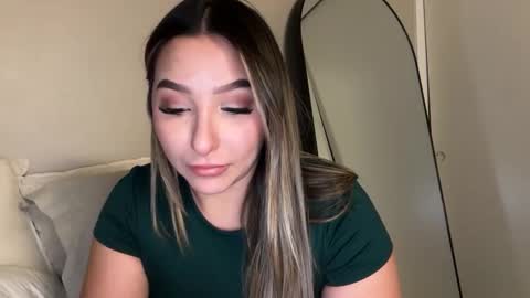 nicolelovesyou444 online show from March 2026 10:48:01 PM
