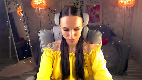 Nicole online show from June 2026 04:35:02 PM