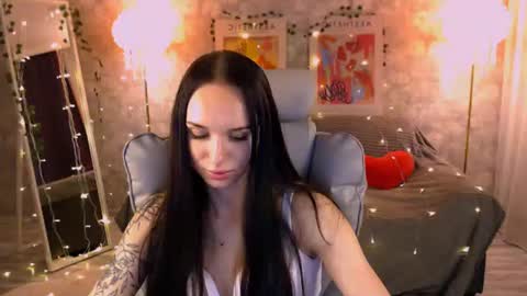 Nicole online show from June 2026 04:41:01 PM