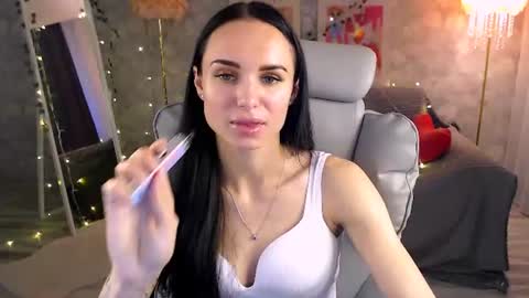 Snapshot of nicolemerz chatting on June 2026 03:43:01 PM Nicole online show from June 2026 03:43:01 PM