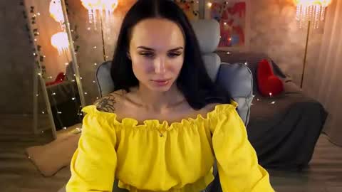 Snapshot of nicolemerz chatting on June 2026 06:56:01 PM Nicole online show from June 2026 06:56:01 PM