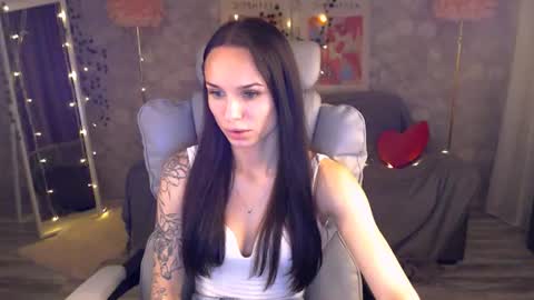 Snapshot of nicolemerz chatting on July 2026 04:35:02 PM Nicole online show from July 2026 04:35:02 PM