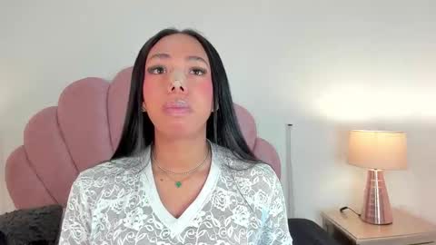 Snapshot of nicoleparadise_ chatting on December 2025 12:54:01 PM NICOLE online show from December 2025 12:54:01 PM