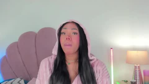 Snapshot of nicoleparadise_ chatting on December 2025 12:47:02 PM NICOLE online show from December 2025 12:47:02 PM