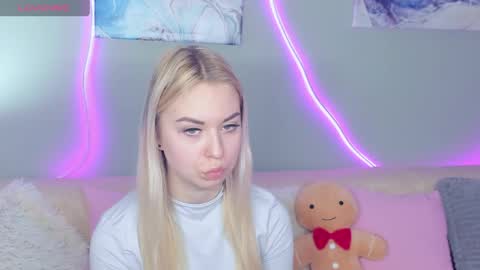 Snapshot of nicolestunning chatting on May 2026 08:55:02 AM NicoleStunning online show from May 2026 08:55:02 AM