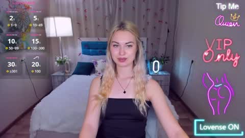 Snapshot of nicolestunning chatting on June 2026 05:53:02 AM NicoleStunning online show from June 2026 05:53:02 AM