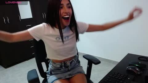 Nicole online show from March 2026 11:21:01 PM