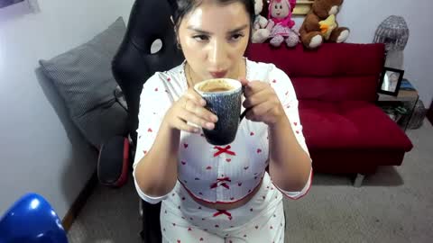 Snapshot of nicolettcolin chatting on February 2025 12:40:02 AM Nicolettcolin  online show from February 2025 12:40:02 AM