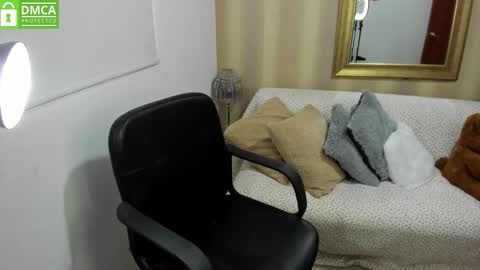 Snapshot of nicolettcolin chatting on September 2025 06:24:02 PM Nicolettcolin  online show from September 2025 06:24:02 PM