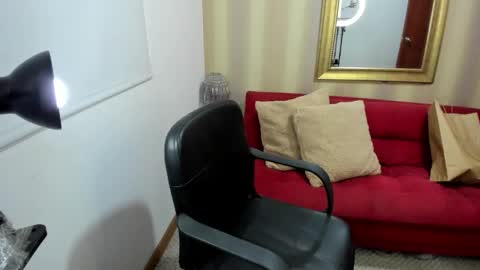 Nicolettcolin  online show from December 2025 07:01:02 PM